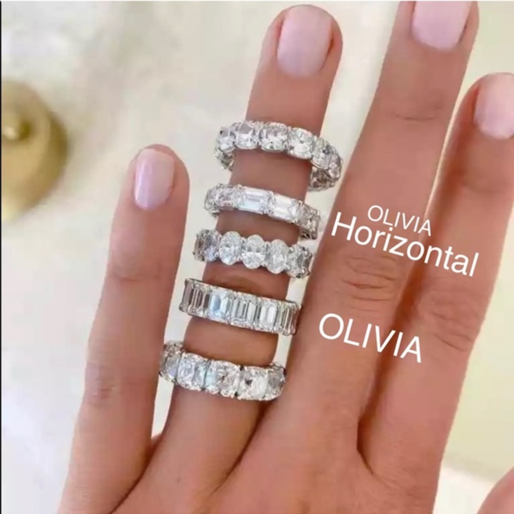 9TCW AAA CZ Oval Cut Eternity Wedding Band Ring